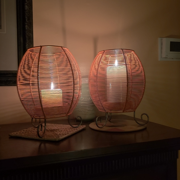 Pair Metal Patio Lanterns Oval Wire Baskets, Candle Holders 11" Tall Refurbished - Picture 15 of 16